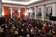 Οι ανατροπές στις διεθνείς οικονομικές ισορροπίες, η ευρωζώνη και η ελληνική οικονομία