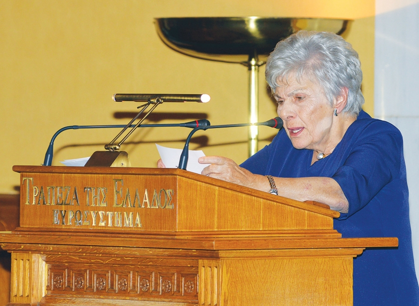 Το επικοινωνιακό φαινόμενο Κική Δημουλά