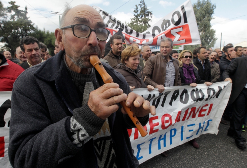 «Κανάγιες!» «Κανάγιες!»